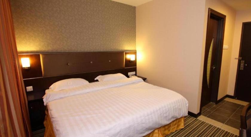 1 City Hotel Kota Kinabalu Eksteriør billede