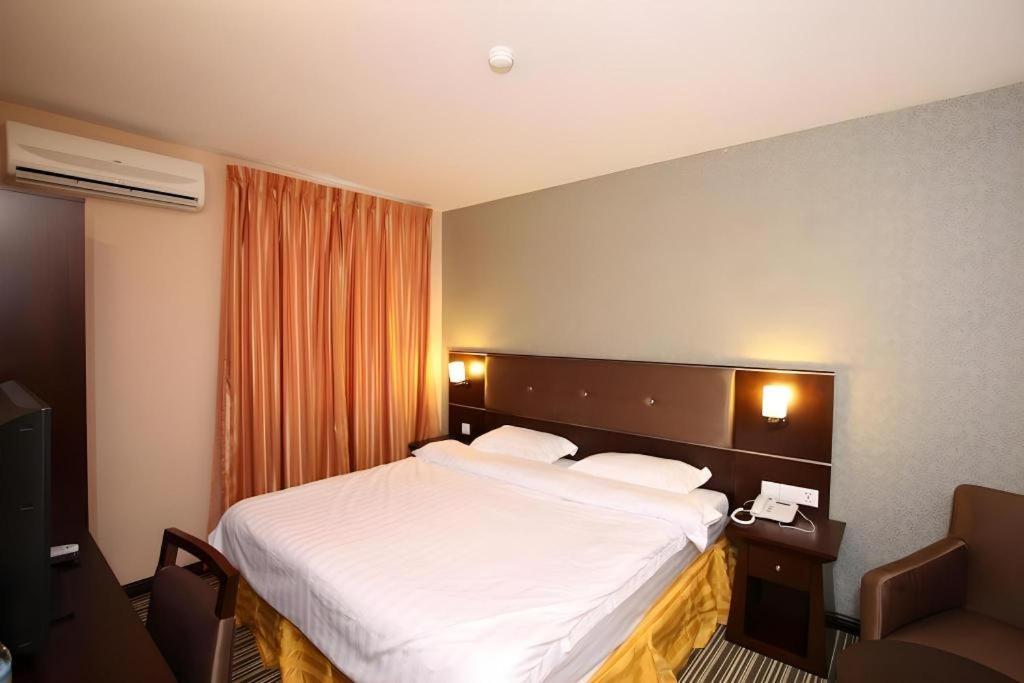 1 City Hotel Kota Kinabalu Eksteriør billede